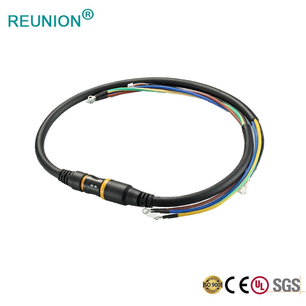3Pin Power Connectors from REUNION Connectors using for Medical Applications